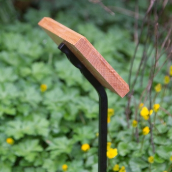 Engraved Signs: Metal Stakes – The Perfect Foundation for Your Plaque