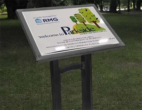 Outdoor Lectern with Cover