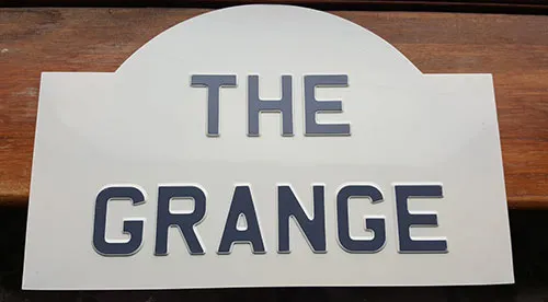 Vintage number plate style house sign in enamelled aluminium.