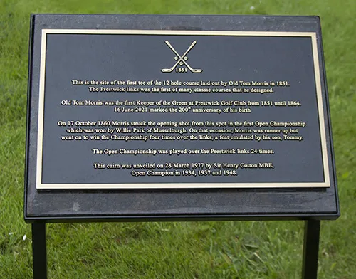 Stone memorial stand