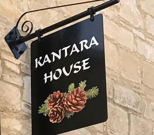 Good value hanging sign which comes with the bracket. Hanging Sign with Bracket