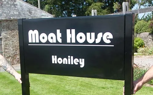 Aluminium Tray Sign with Posts