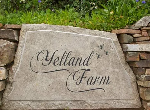 Yelland Farm Stone Boullder Sign