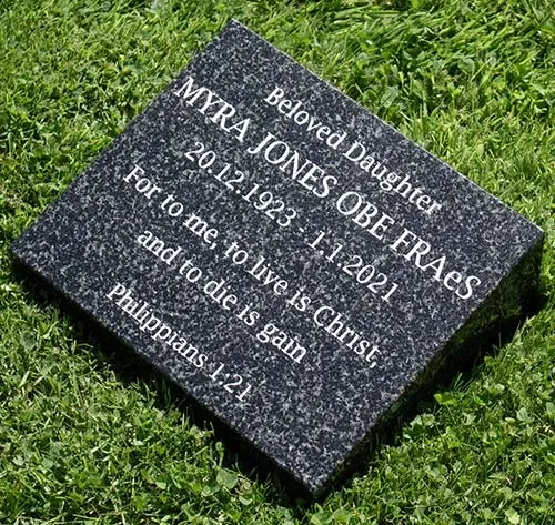 Granite Memorial Wedge