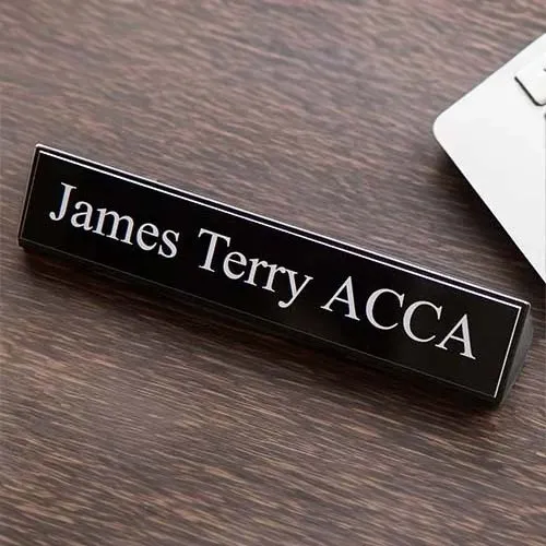 This makes a great personalised office gift. Professional desk sign
