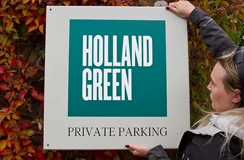 Painted sign board can have several colours Painted Sign Board using several colours